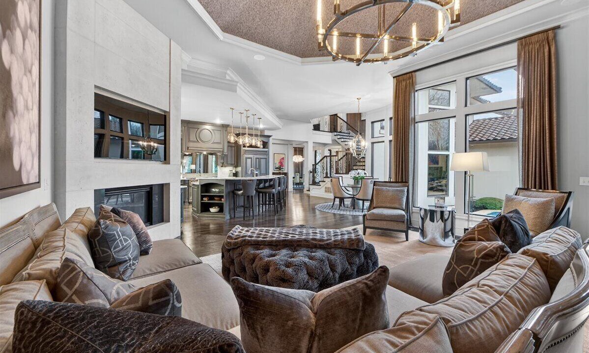 Photo of Livingroom in Leawood