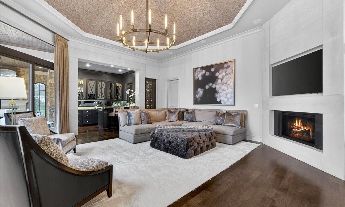 Photo of Livingroom in Leawood