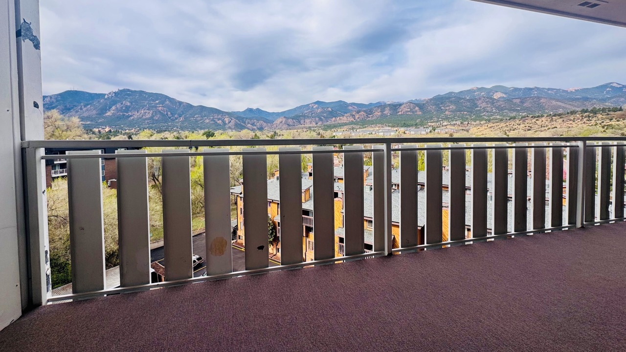 Photo of Outdoor in Skyway
