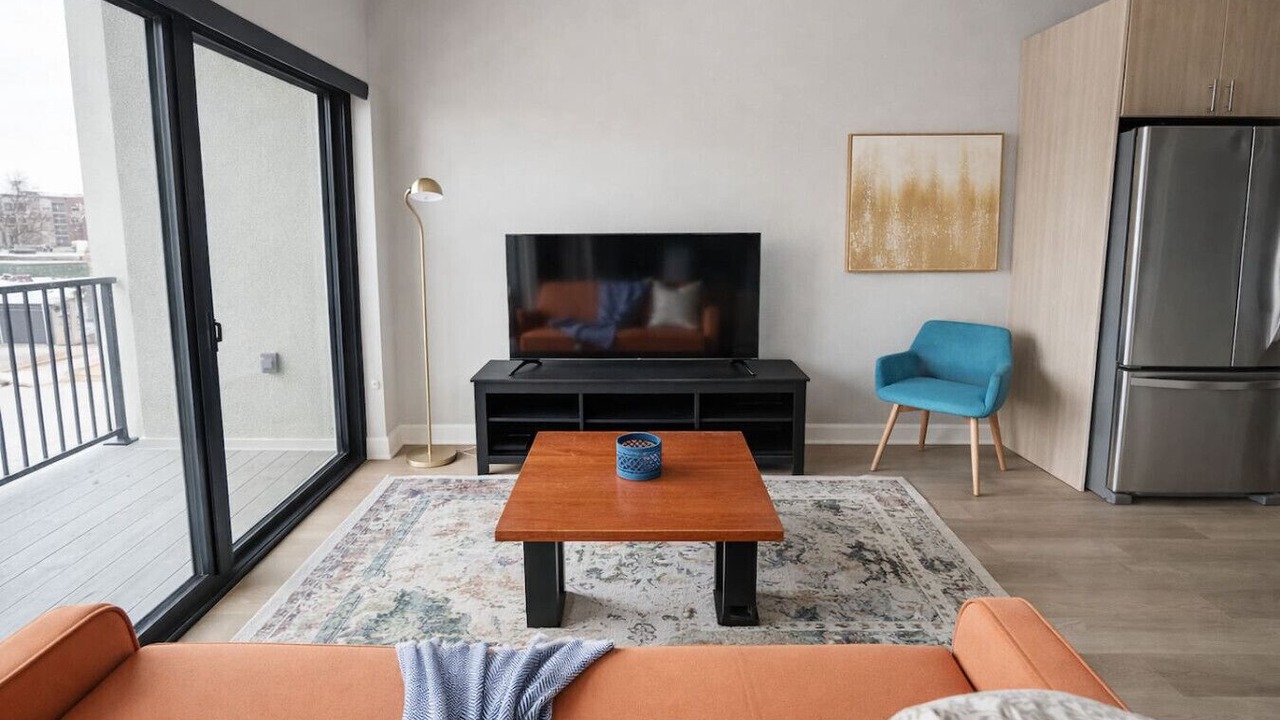 Photo of Livingroom in Dundee-Happy Hollow Historic District
