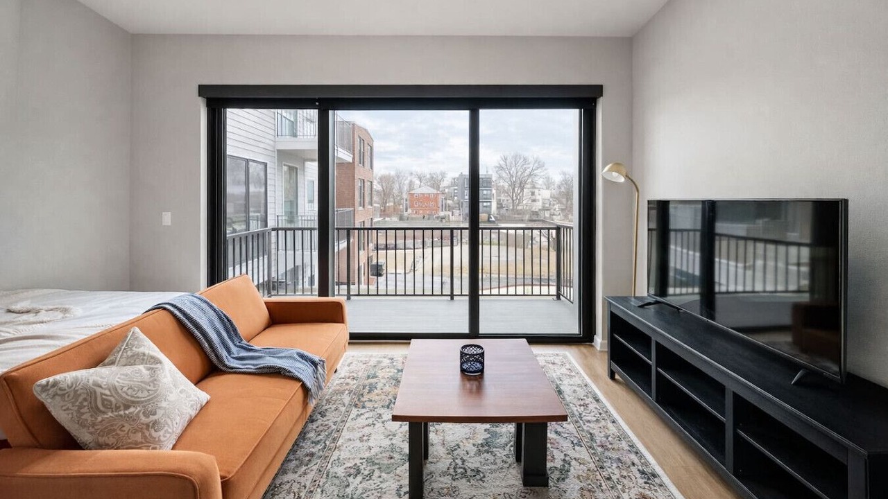 Photo of Livingroom in Dundee-Happy Hollow Historic District