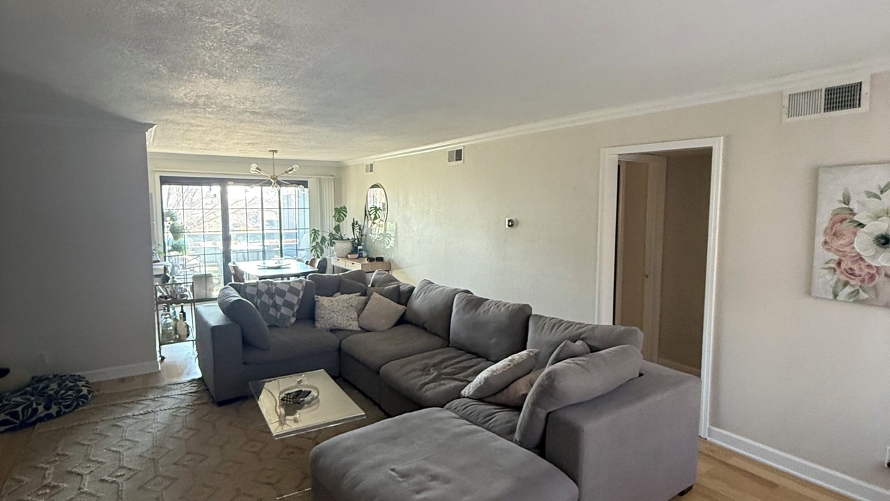 Photo of Livingroom in Southmoreland