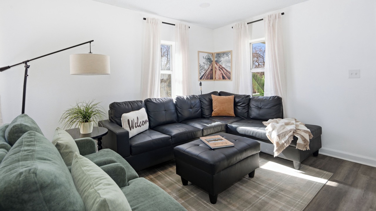 Photo of Livingroom in Englewood