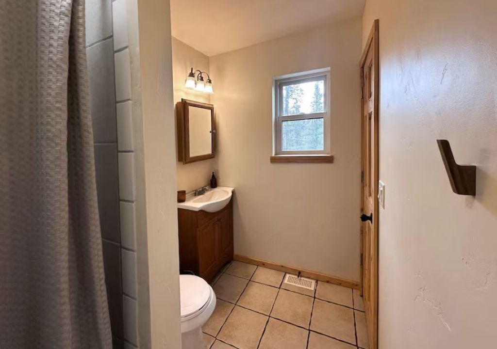 Photo of Bathroom in Twin Lakes