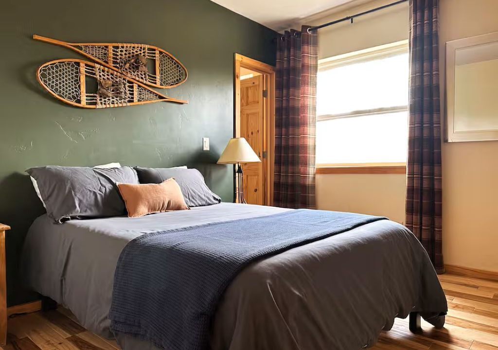 Photo of Bedroom in Twin Lakes