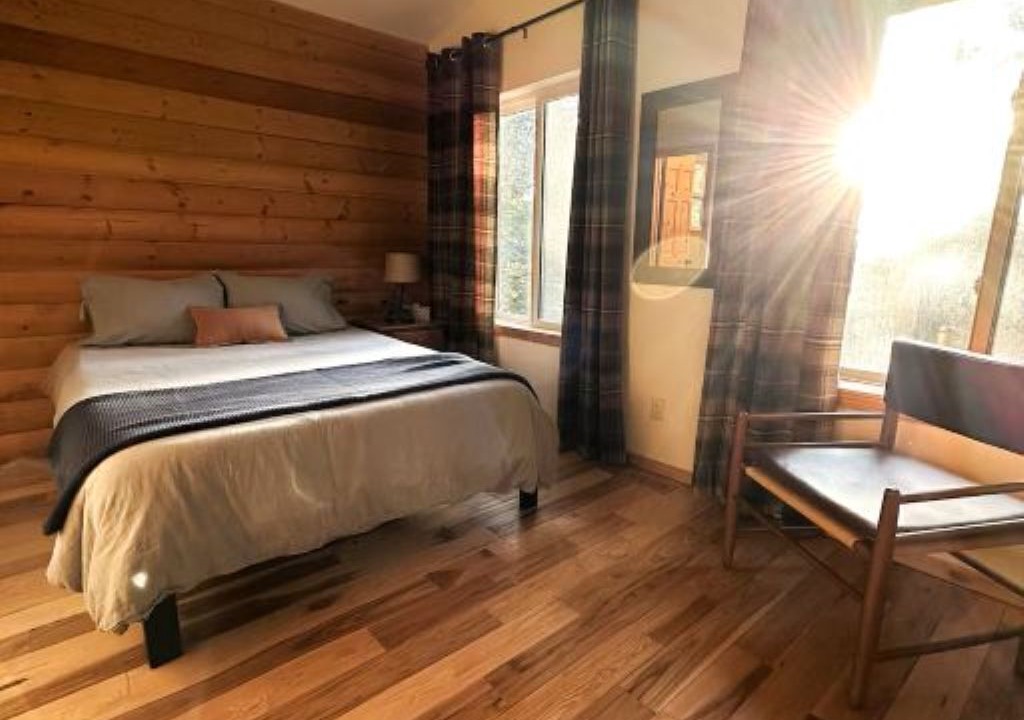 Photo of Bedroom in Twin Lakes