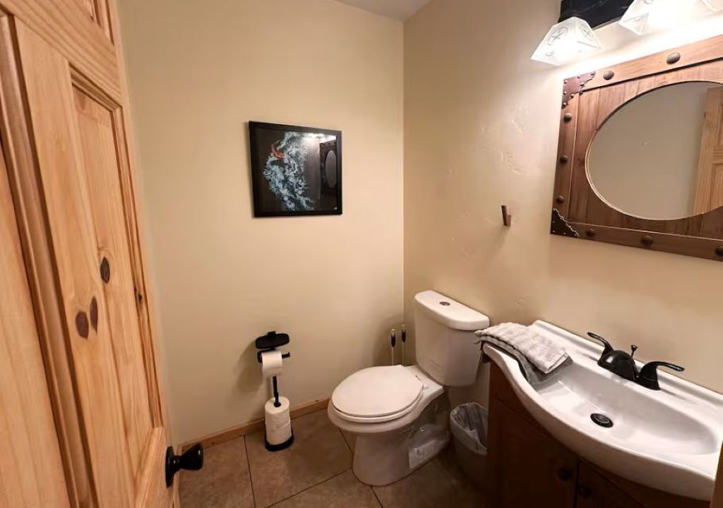 Photo of Bathroom in Twin Lakes