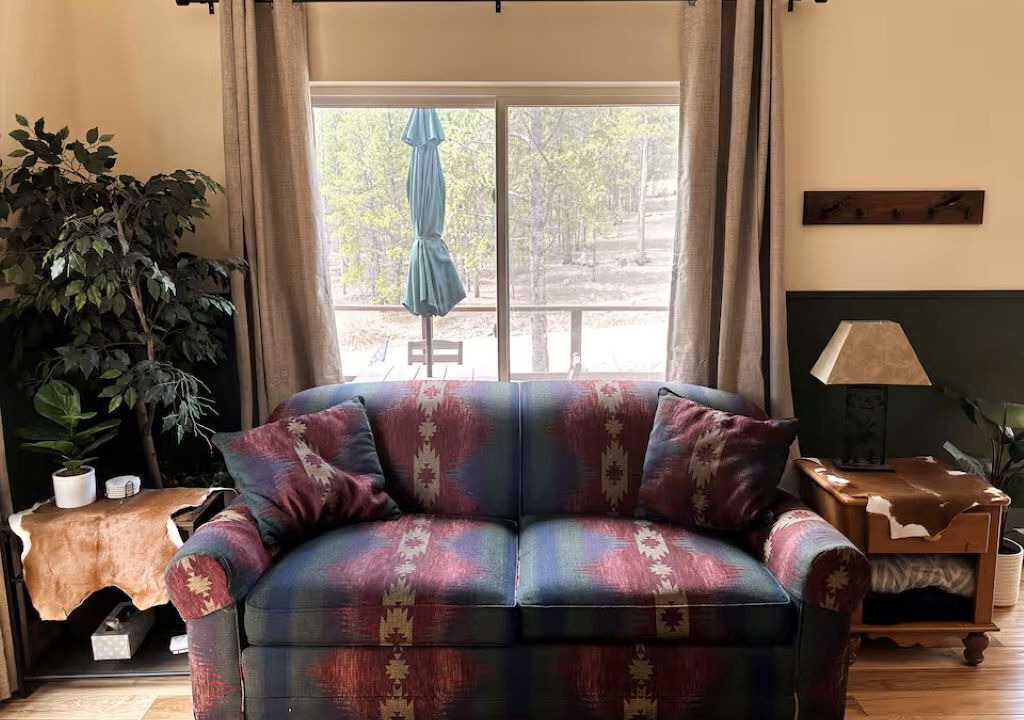 Photo of Livingroom in Twin Lakes