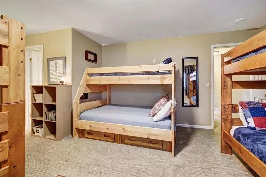 Photo of Bedroom in Three Peaks