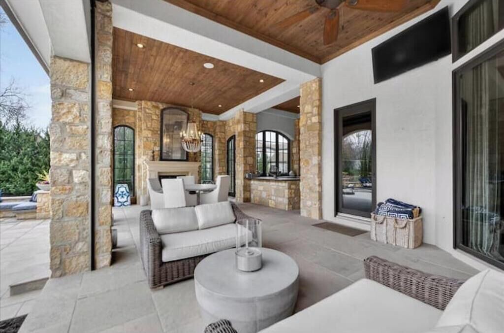 Photo of Patio Balcony in Leawood