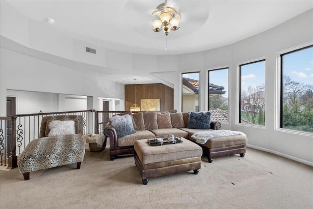 Photo of Livingroom in Leawood