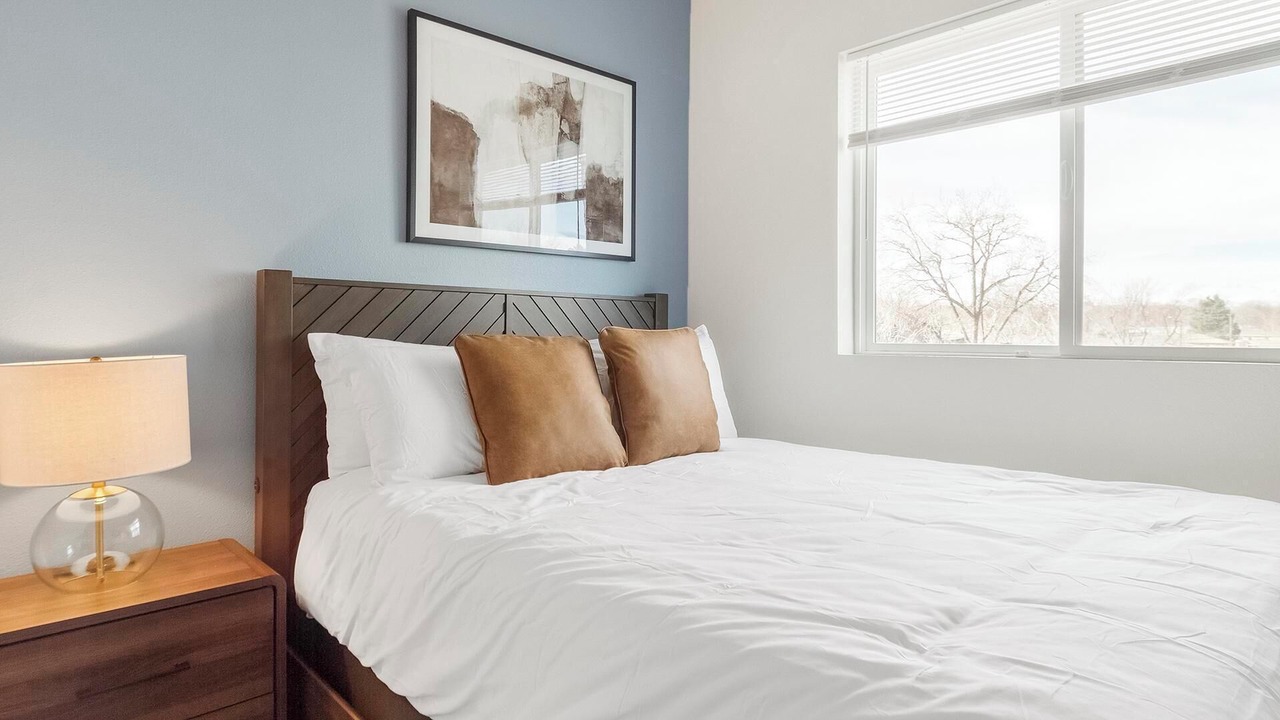 Photo of Bedroom in College View