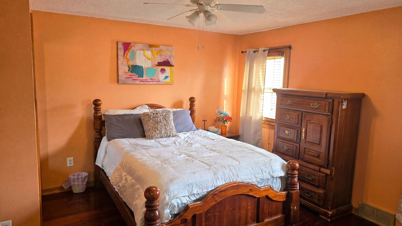 Photo of Bedroom in Blue Springs