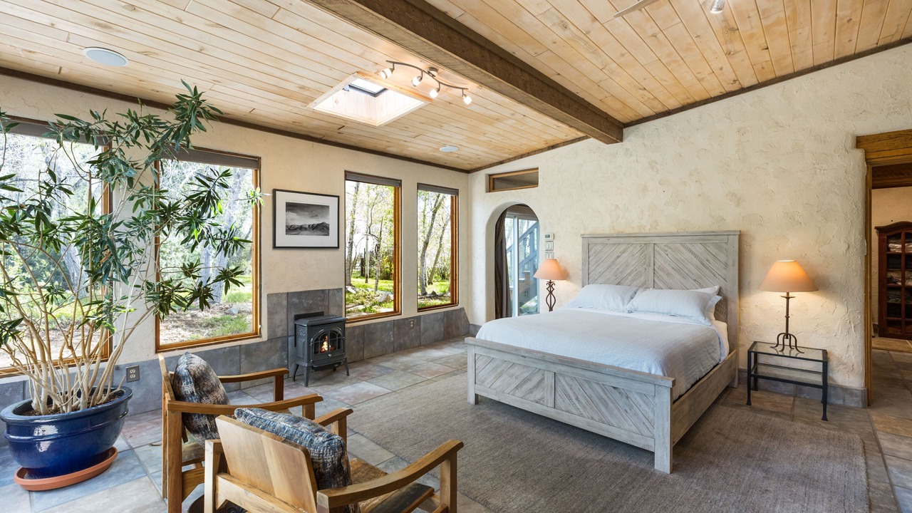 Photo of Bedroom in Arroyo Seco