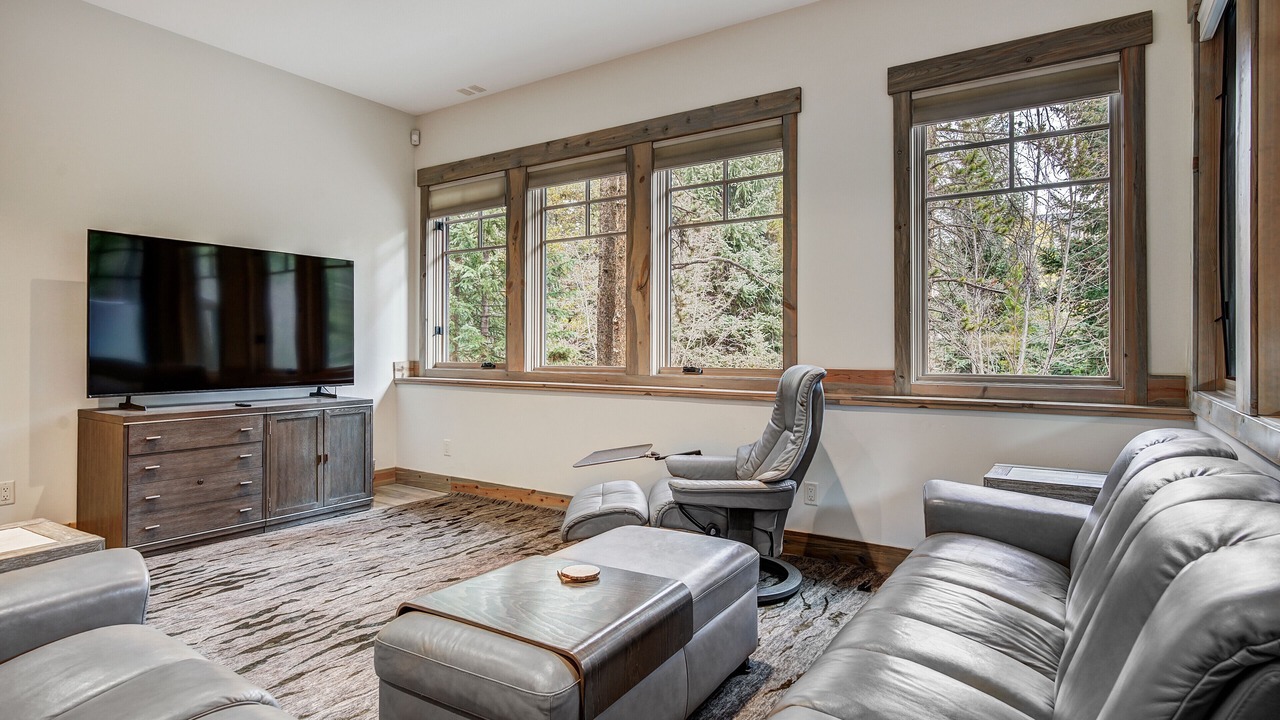 Photo of Livingroom in Warrior's Mark