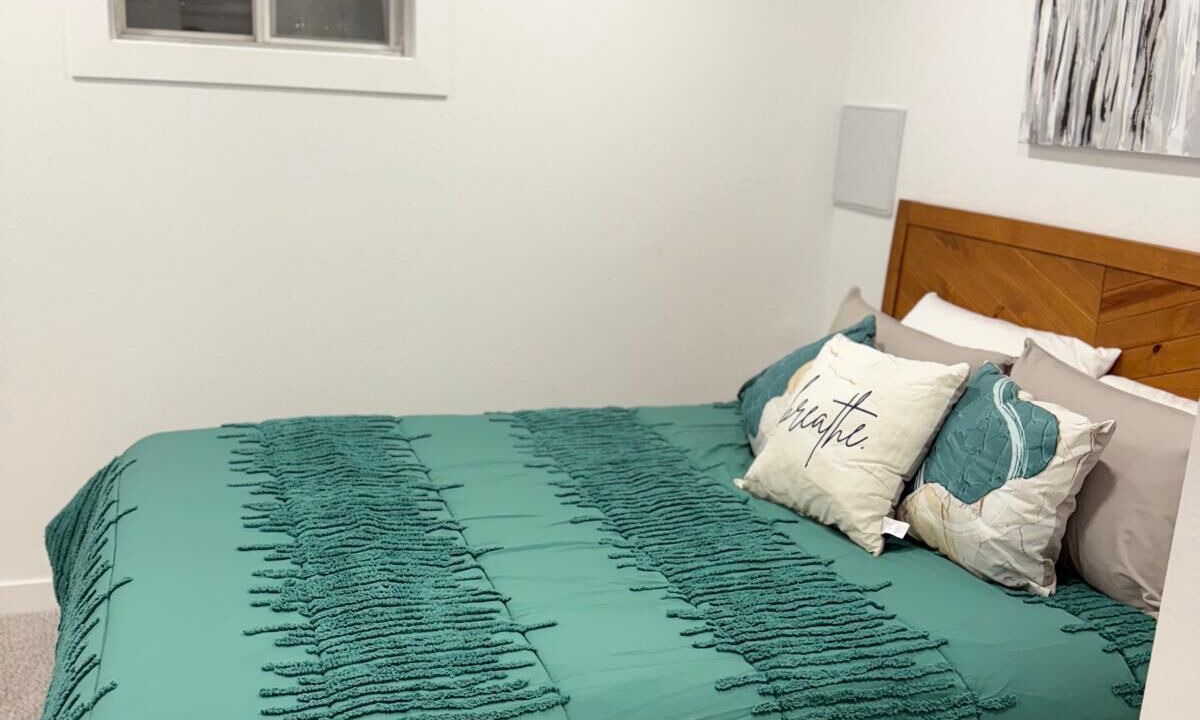 Photo of Bedroom in Aurora