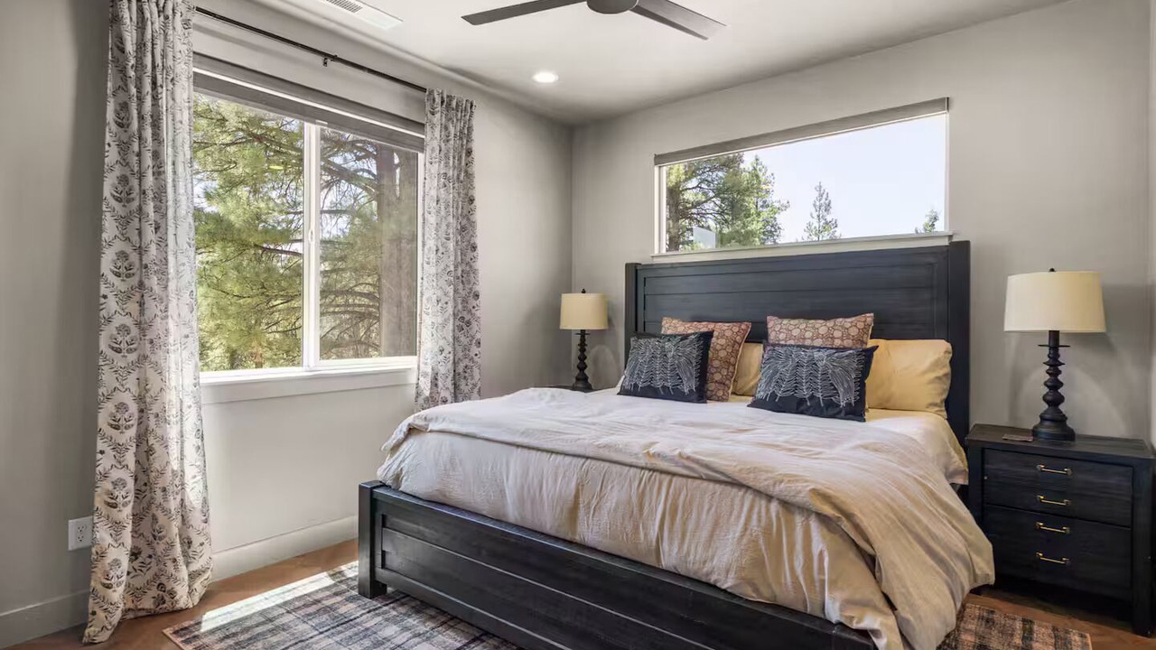 Photo of Bedroom in Orderville