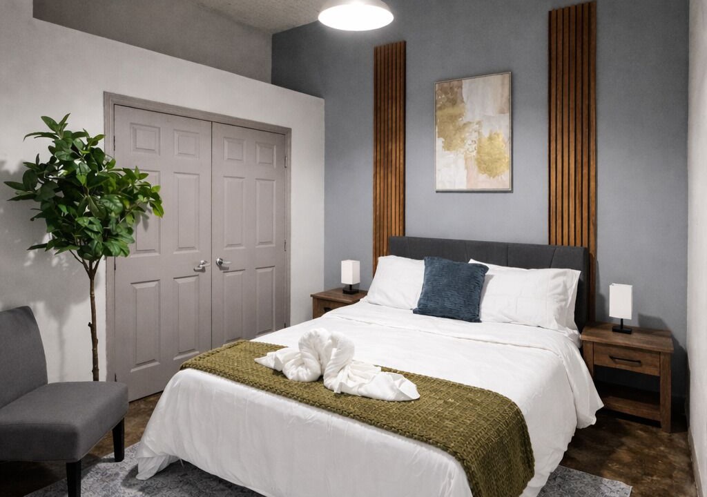 Photo of Bedroom in River Market