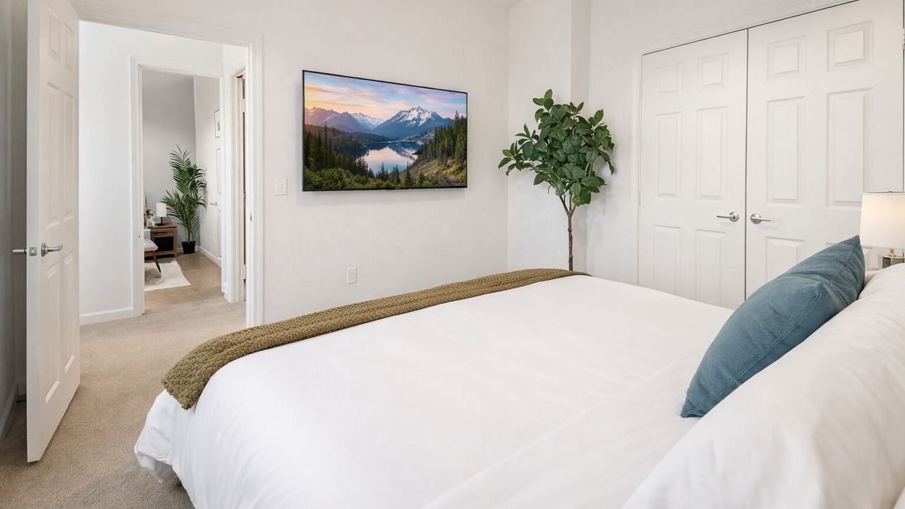 Photo of Bedroom in River Market