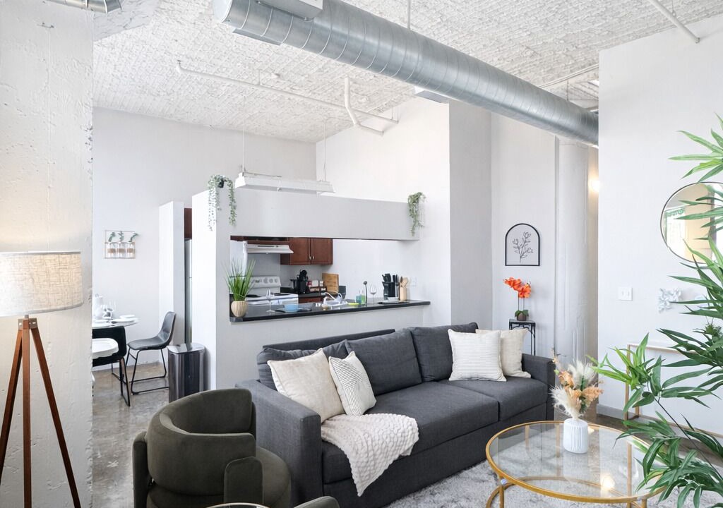 Photo of Livingroom in River Market