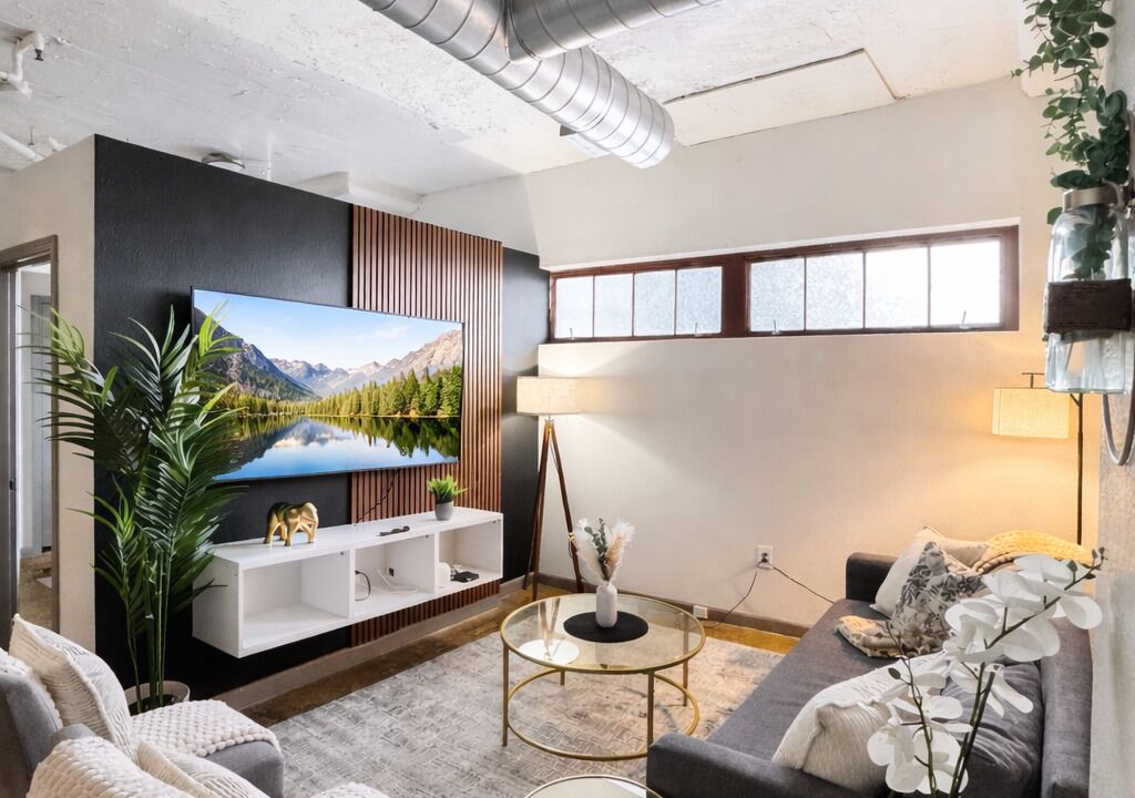 Photo of Livingroom in River Market