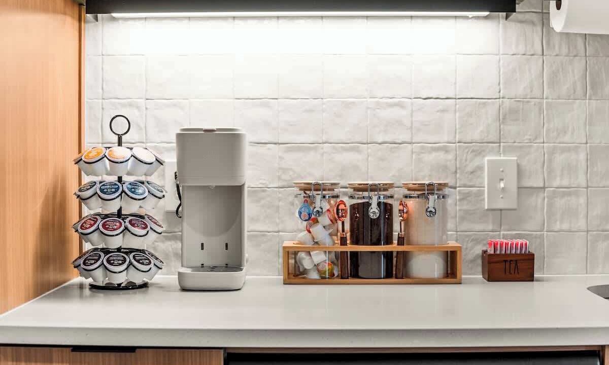Photo of Kitchen in People's Freeway