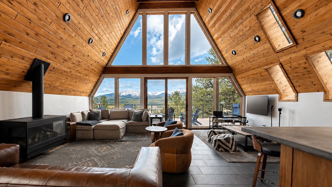 Photo of Livingroom in Fairplay