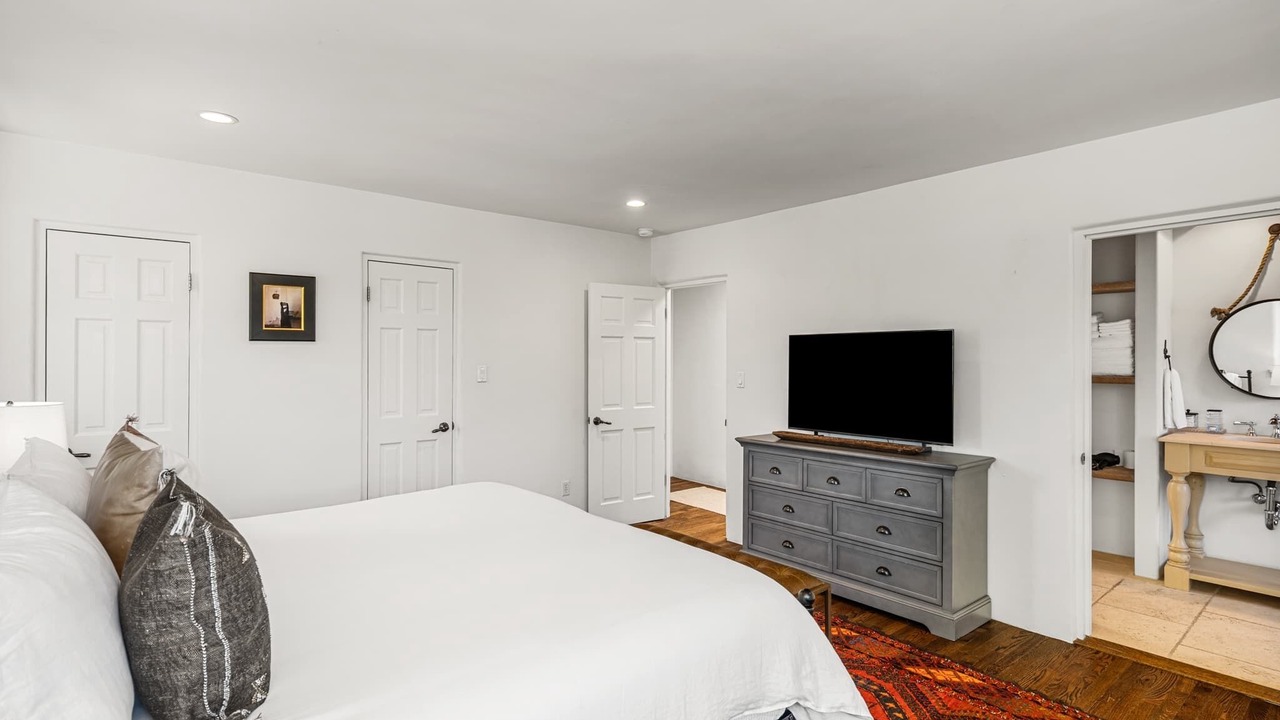 Photo of Bedroom in Northeast Santa Fe