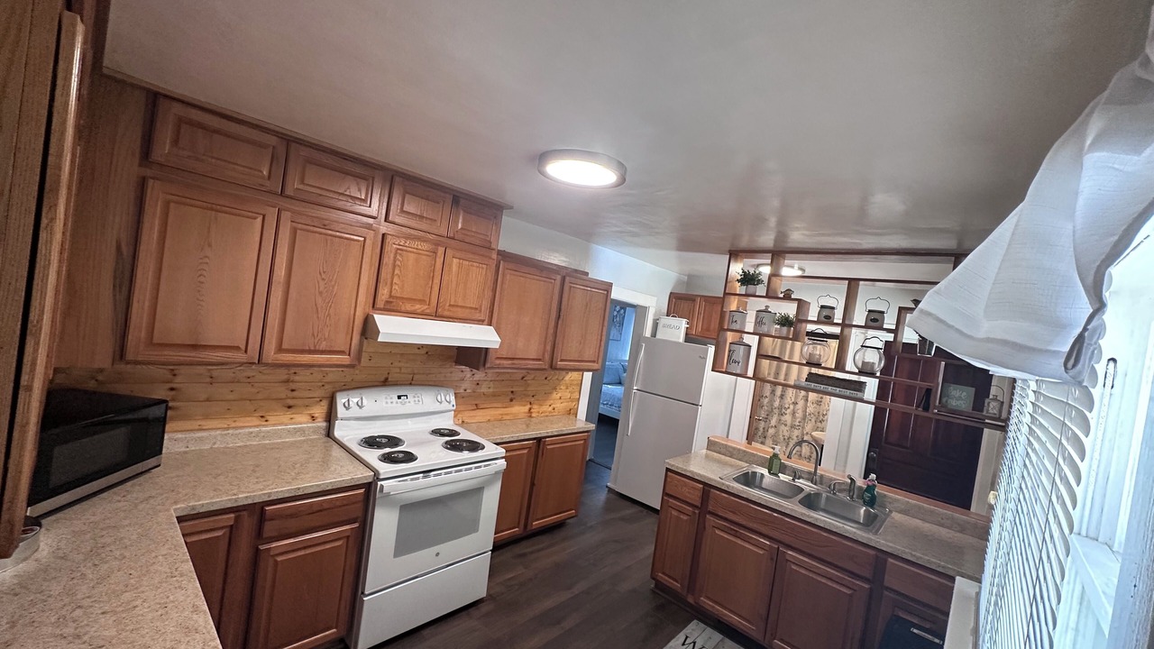 Photo of Kitchen in Lewellen