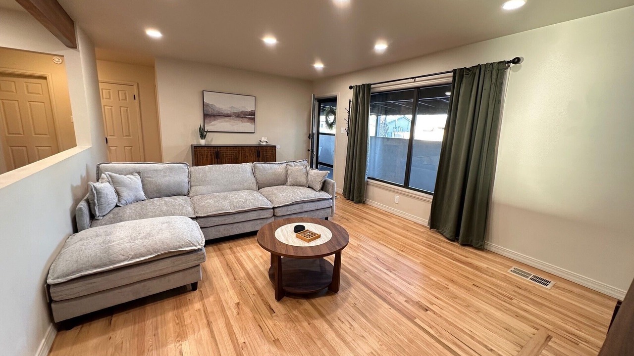 Photo of Livingroom in Farmington