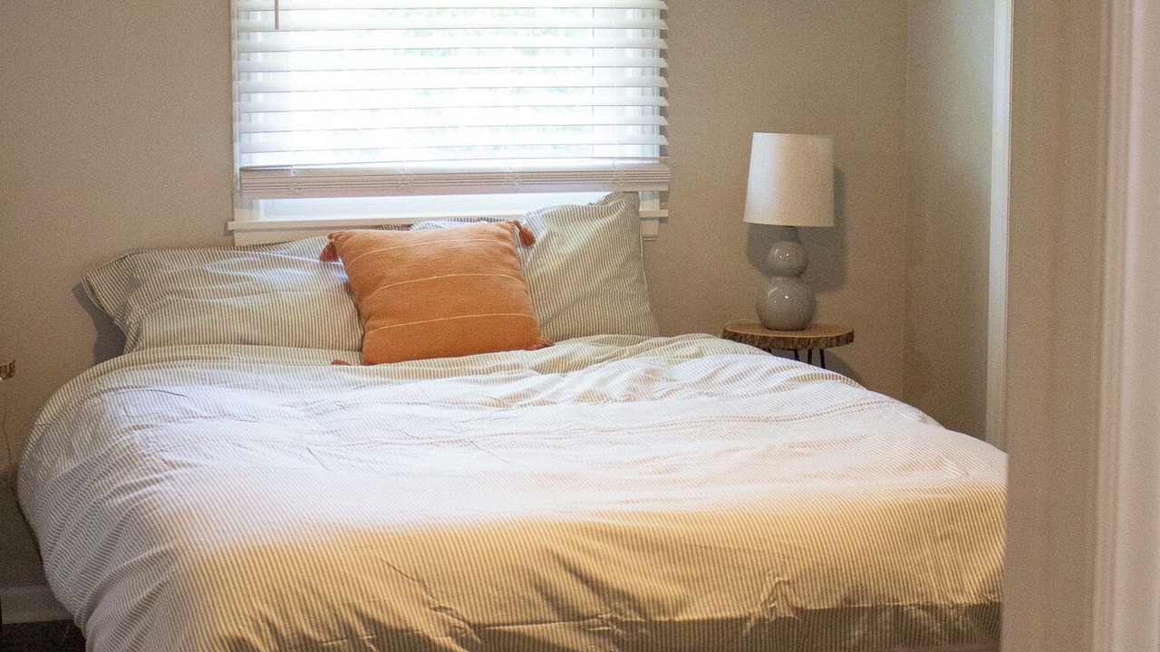 Photo of Bedroom in Lawrence