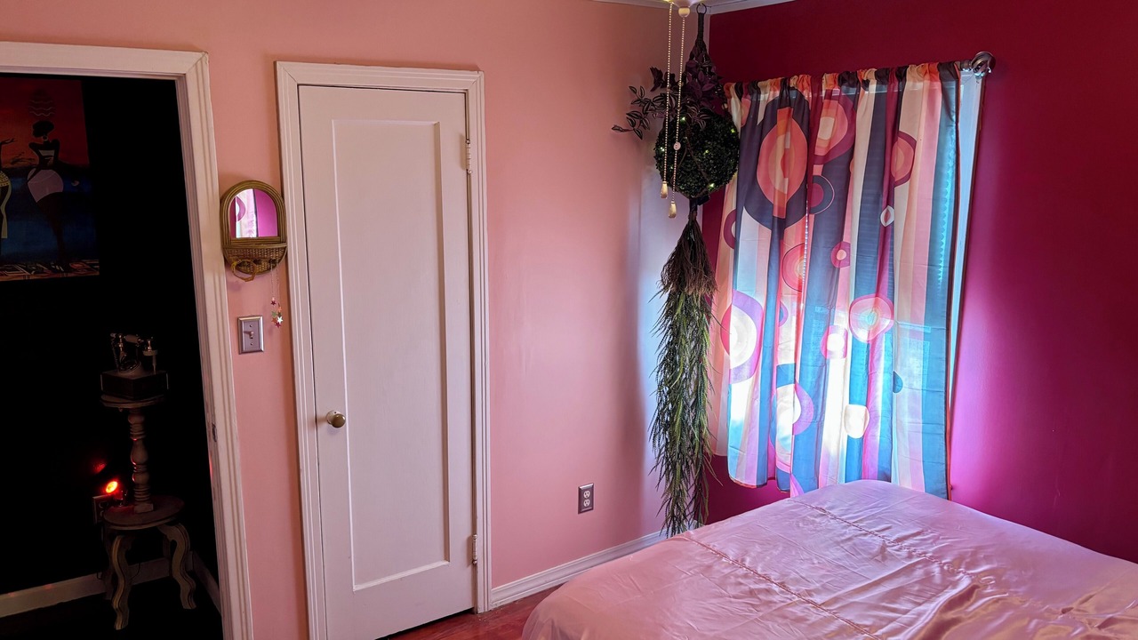 Photo of Bedroom in Salina