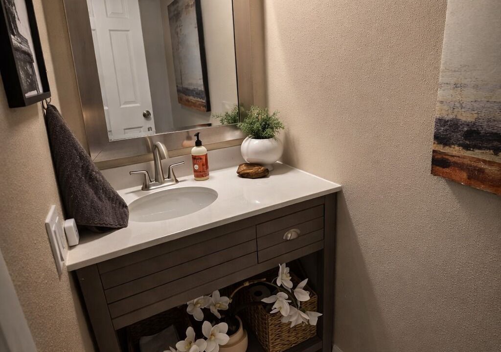 Photo of Bathroom in Ken Caryl Ranch Plains