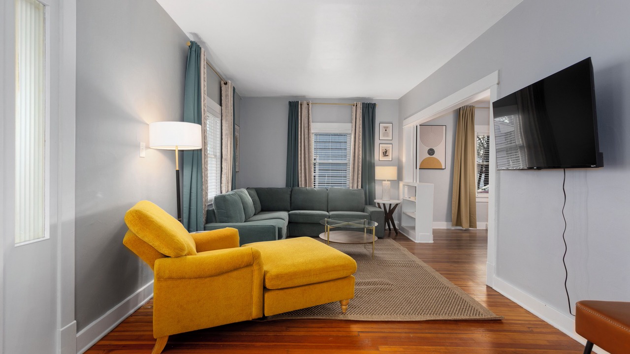 Photo of Livingroom in Rosedale