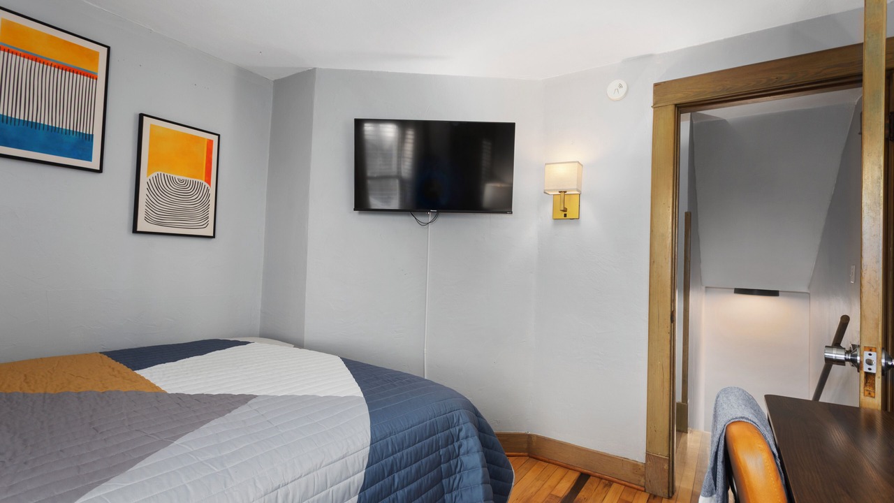 Photo of Bedroom in Rosedale