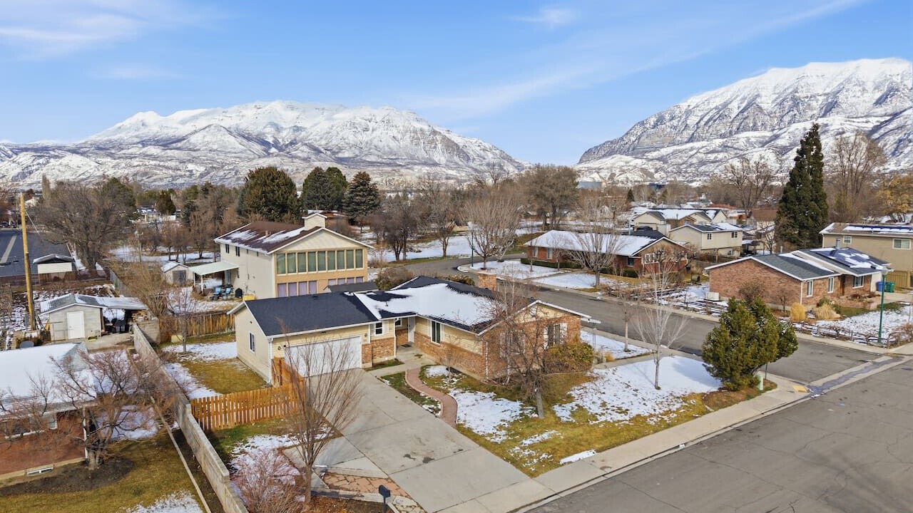 Photo of Outdoor in Lakeview