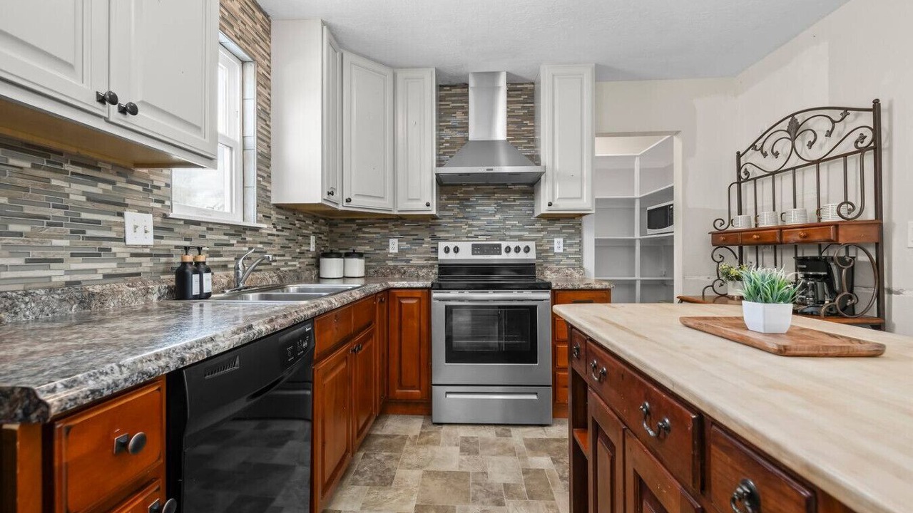 Photo of Kitchen in Lakeview