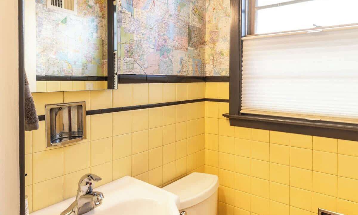 Photo of Bathroom in Near South
