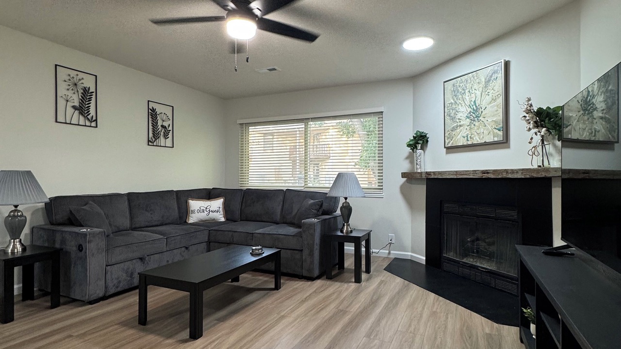 Photo of Livingroom in Lincoln