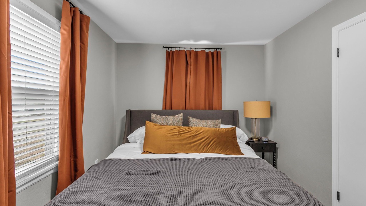 Photo of Bedroom in Blue Springs