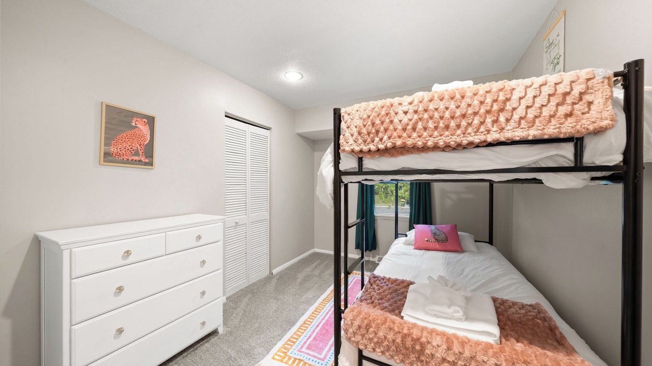 Photo of Bedroom in Blue Springs