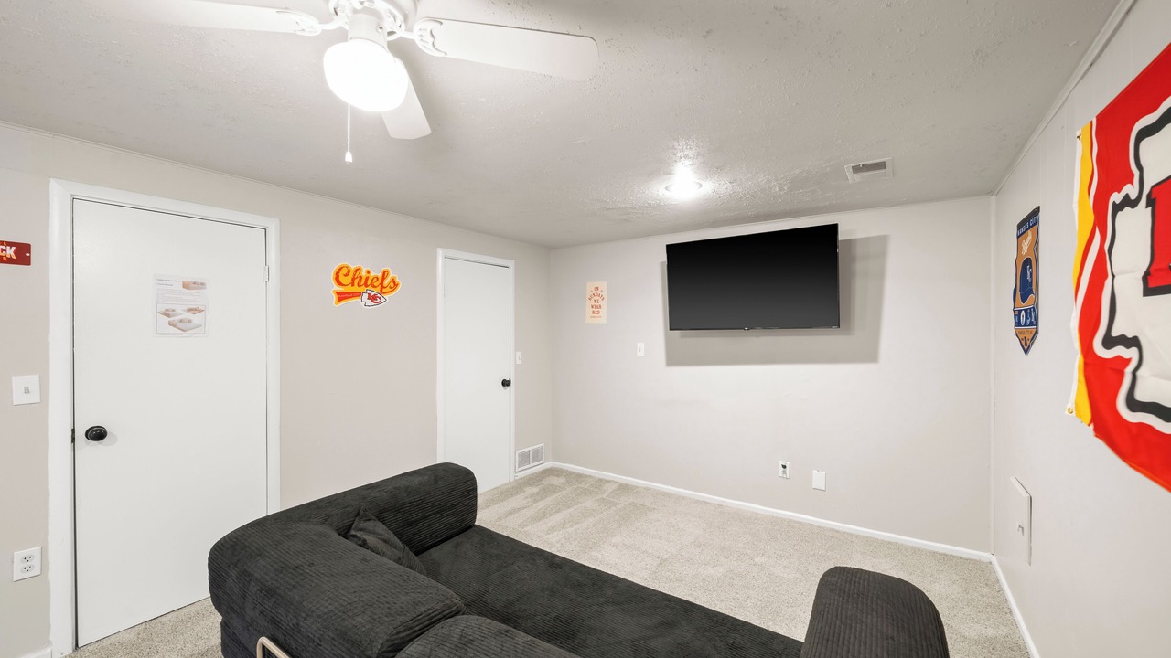 Photo of Livingroom in Blue Springs