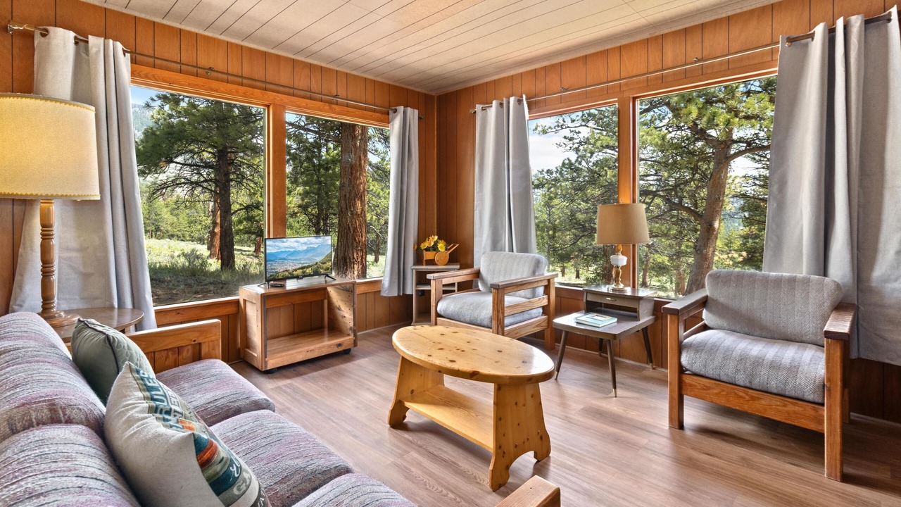 Photo of Livingroom in Estes Park