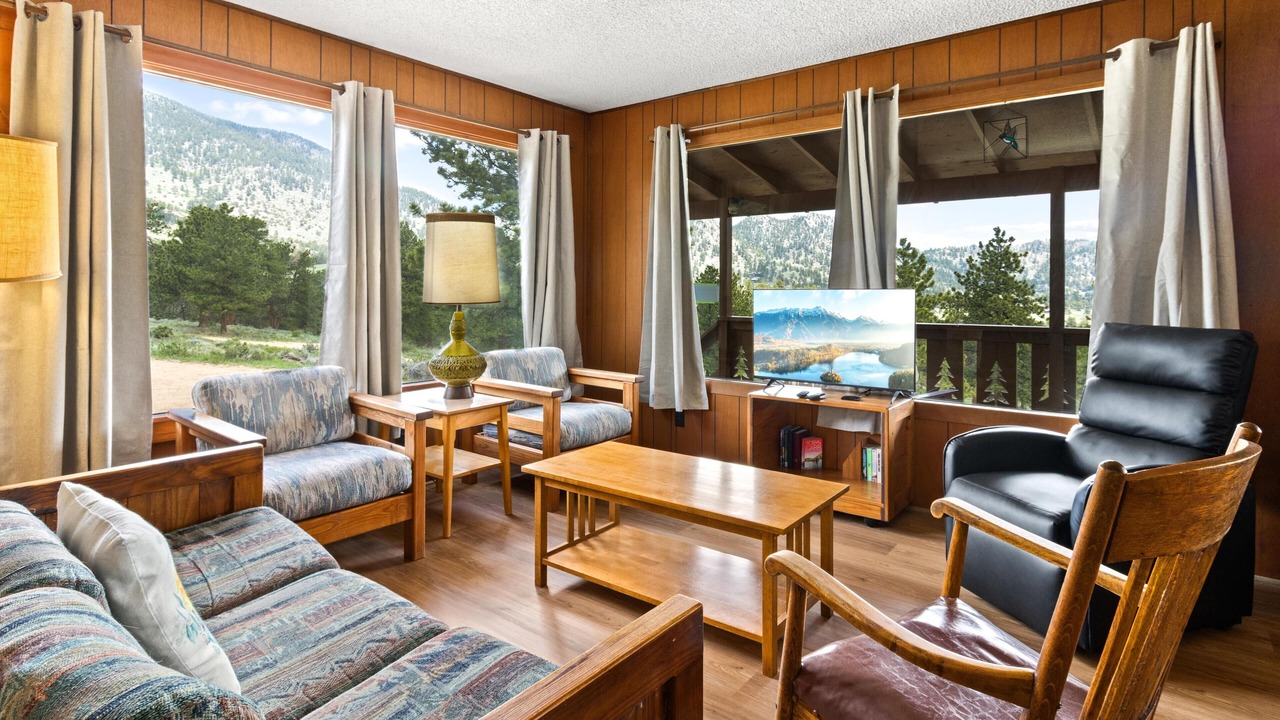 Photo of Livingroom in Estes Park