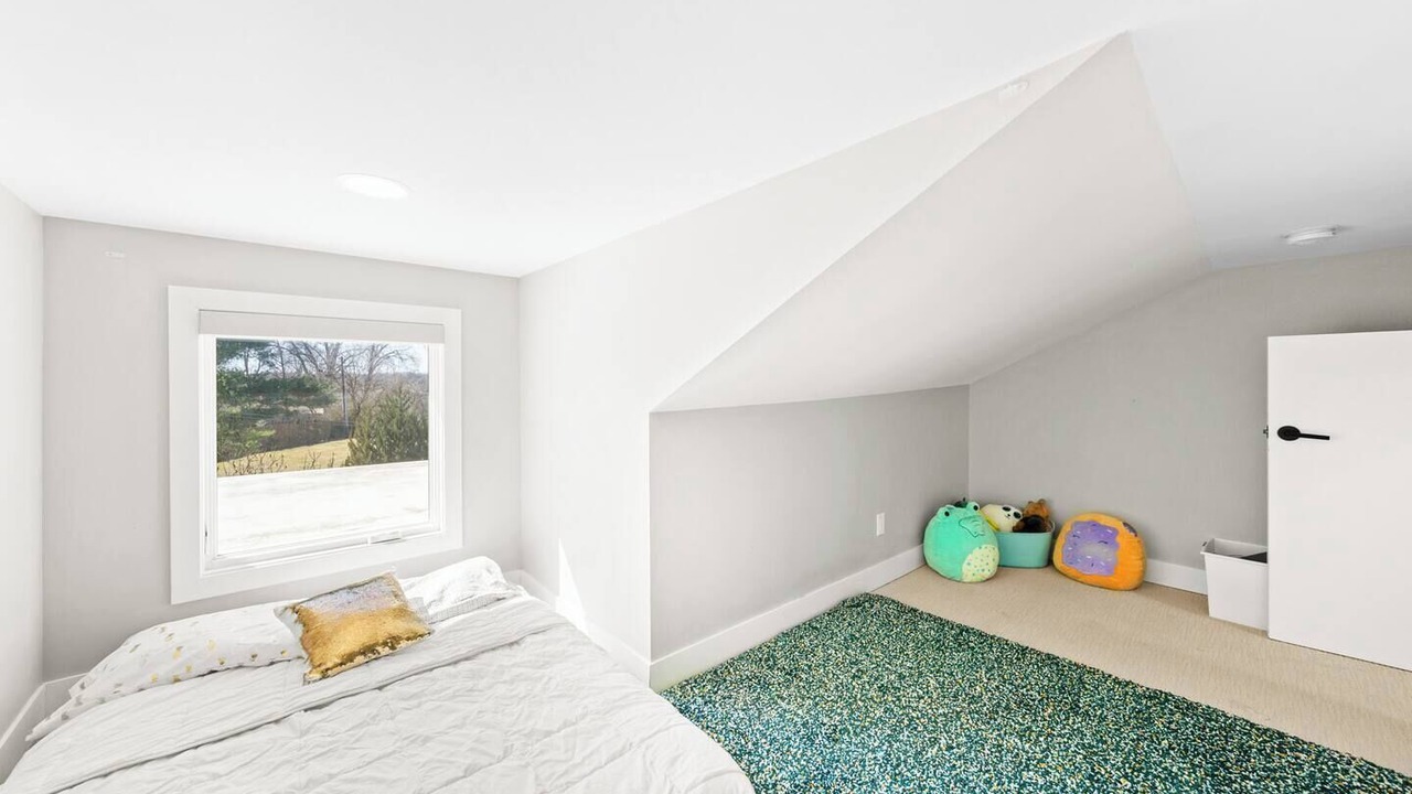 Photo of Bedroom in Prairie Village