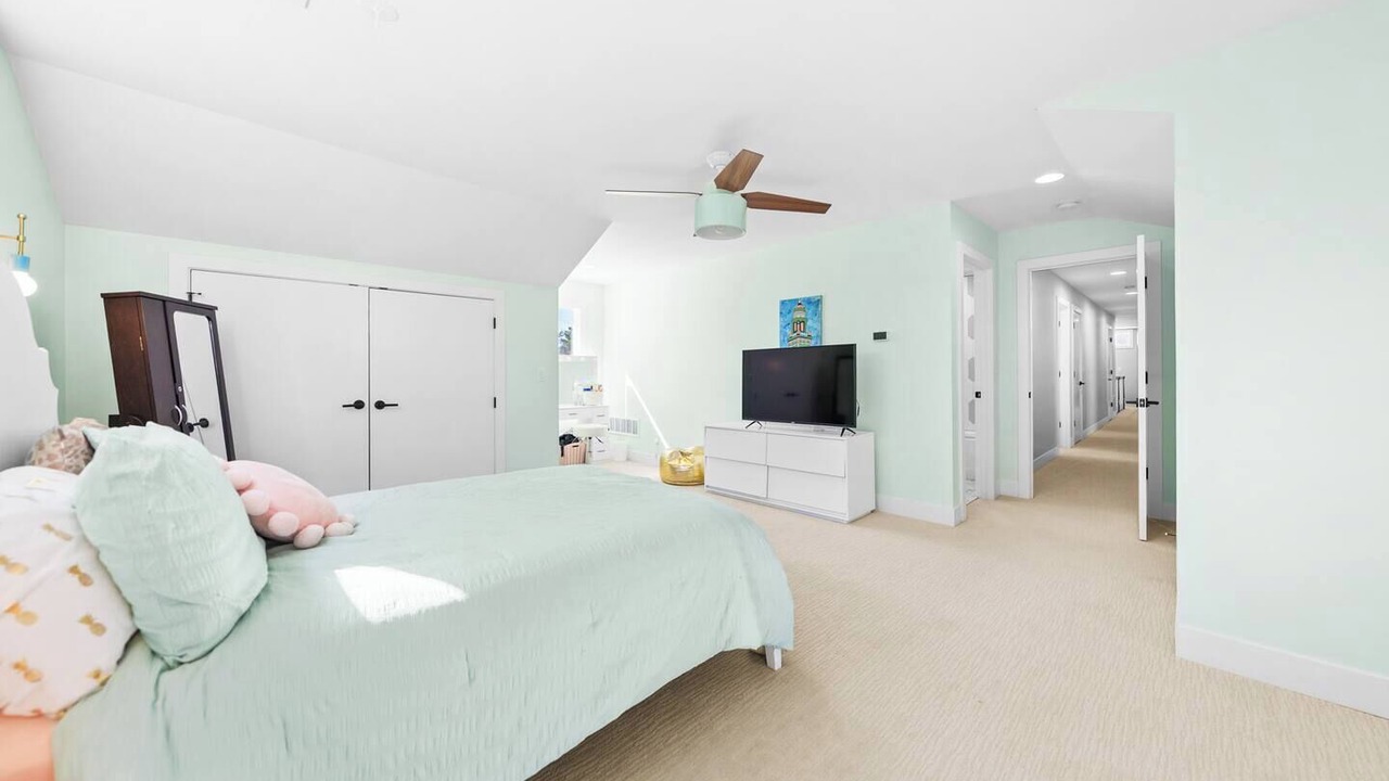 Photo of Bedroom in Prairie Village