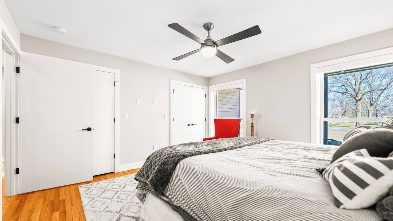 Photo of Bedroom in Prairie Village