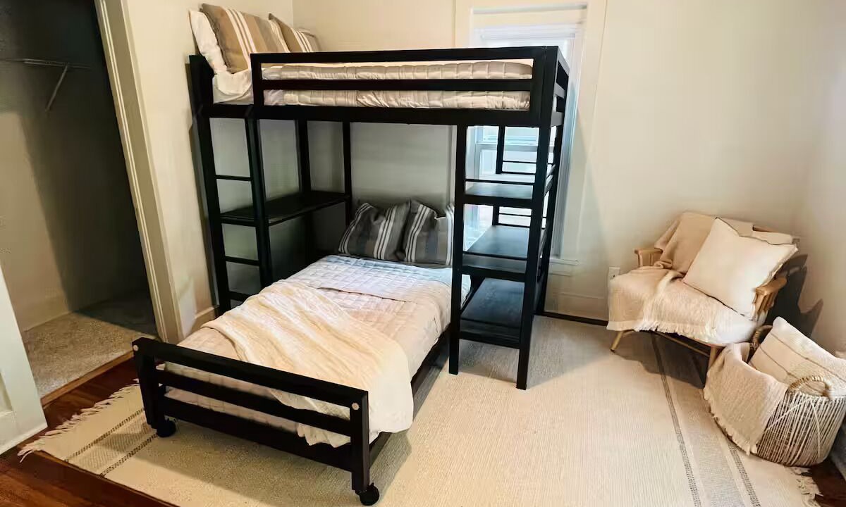 Photo of Bedroom in Oread