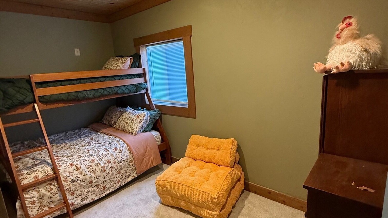 Photo of Bedroom in Winfield