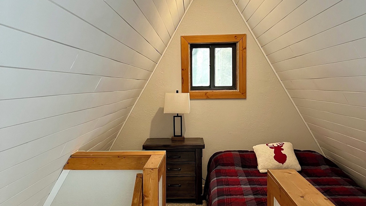 Photo of Bedroom in Garfield